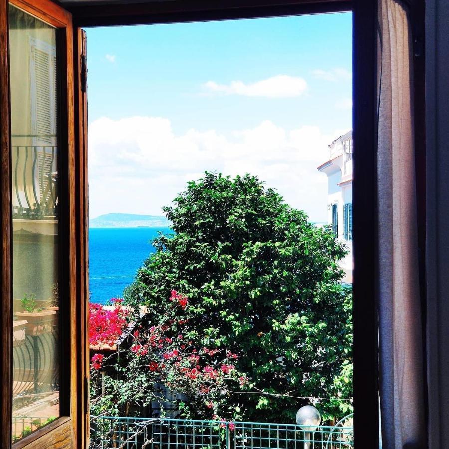 B&B Mediterranea Meta Exterior photo